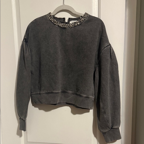 Sandro - Picture 2 of 4